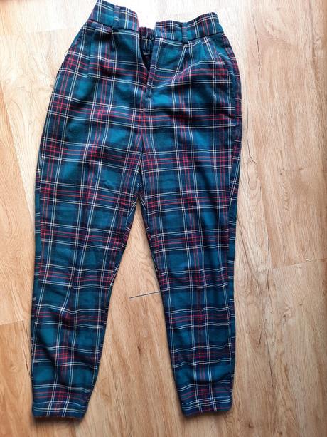 Kockované nohavice, bershka,36
