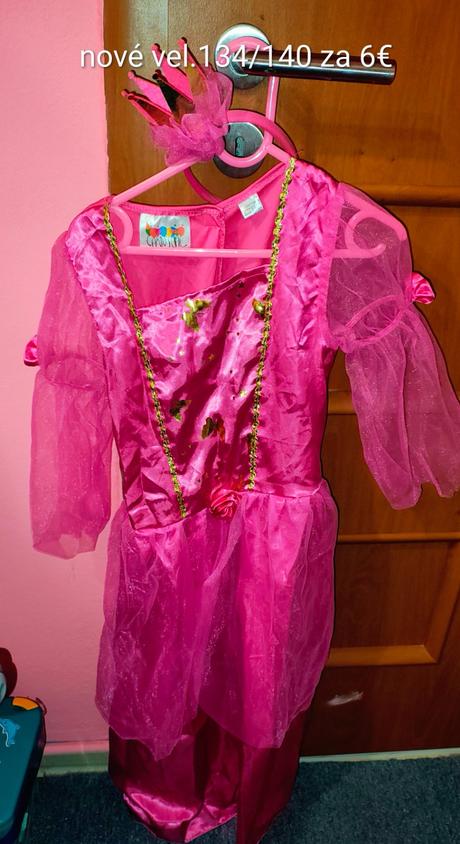 Karnevalové kostýmy veľ.134/140, 