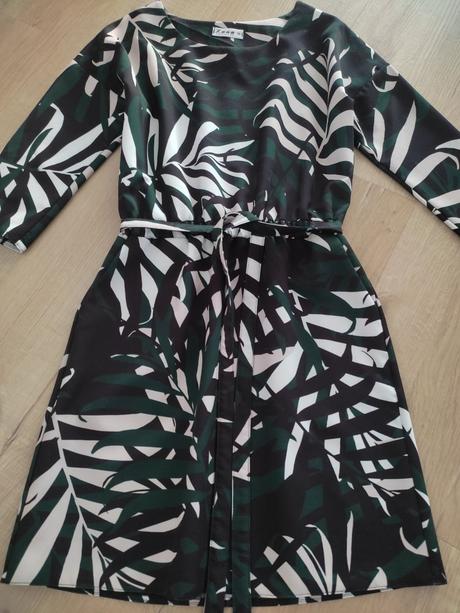 Šaty so vzorom, 38