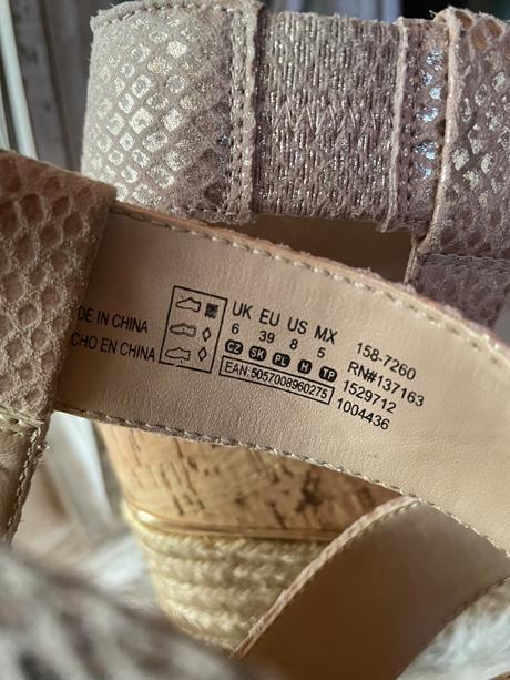 Sandále na platforme, 39