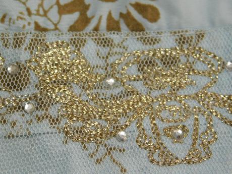 Luxusne velmi pekne šaty, 98