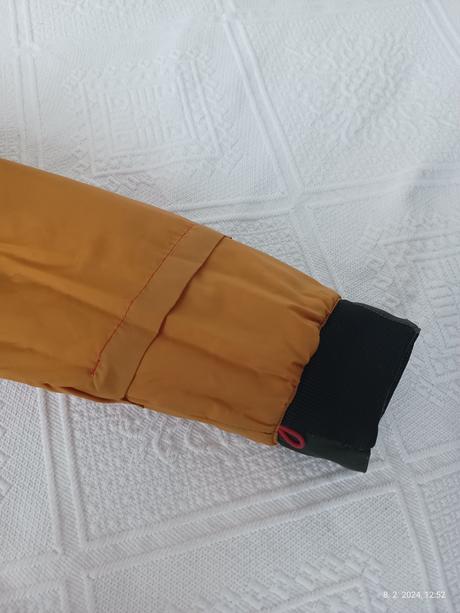 Detska bunda burton velkost 10-12 rokov, burton,152