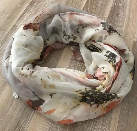 Krásna nová šatka na krk, 