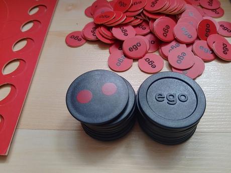 Spoločenská hra ego,