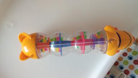 Psík s guličkami - hrkálka na upokojenie, 