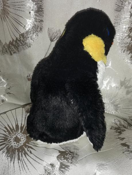 Plyšák tučniak, 