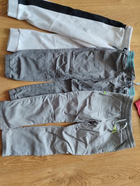 Balík oblečenia, 104–116