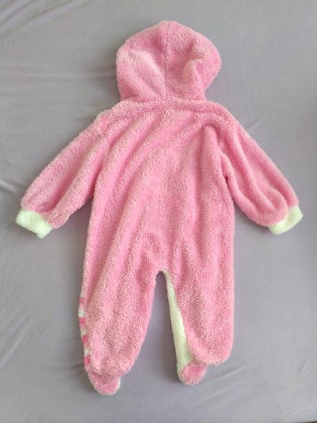 Teplučký overalček, 62