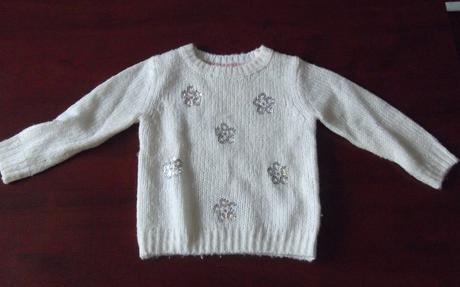 Sveter s flitrovymi vlockami, 98