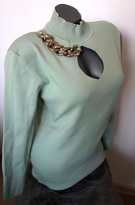 Tricko s vystrihom, xxl