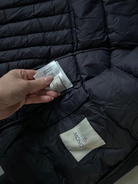 Moncler originál, s