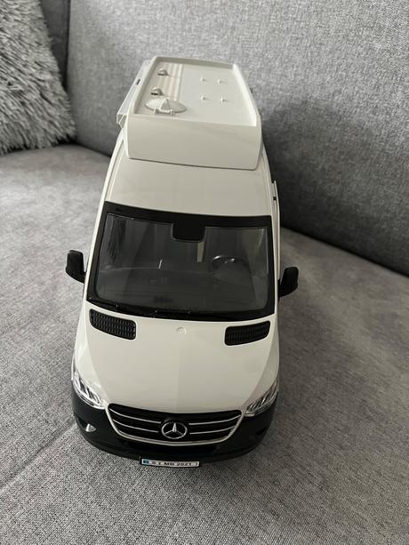 Bruder - kempovací karavan mercedes benz sprinter,