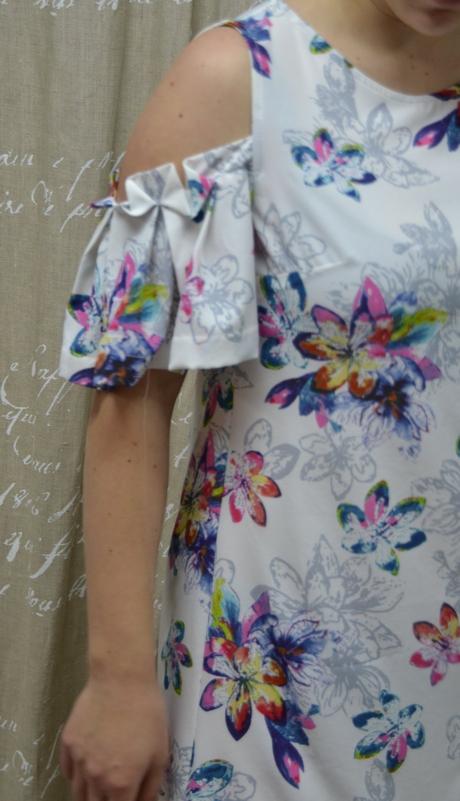 Dámske letné šaty, 46