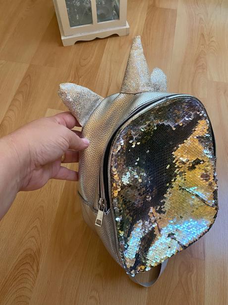 Ruksak unicorn, 