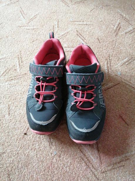 Chlapcenske topanky, umbro,32