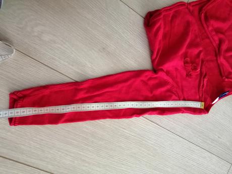 Svetríky 2ks, lupilu,104