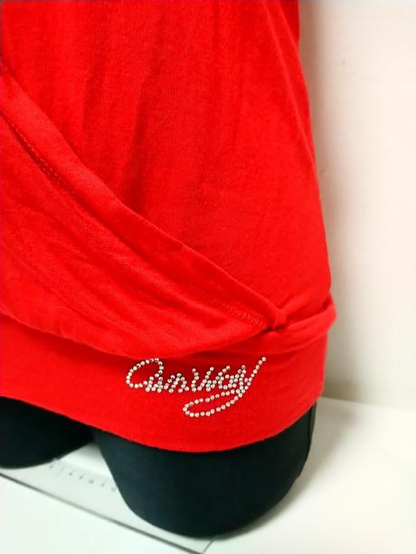 Dámsky červený elastický top, suction, s