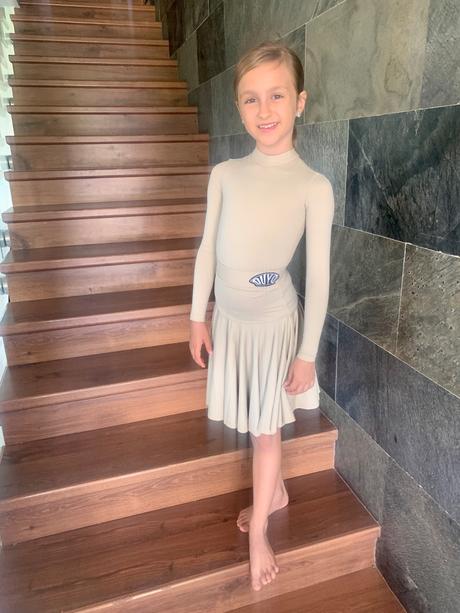 Saty na spolocensky tanec, 122