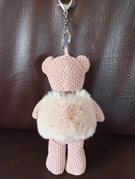 Krásny hebunký macko - prívesok,