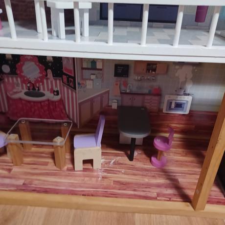 Domček pre bábiky, 