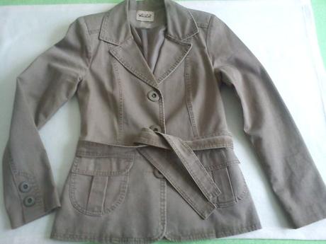 Prechodná bunda-kabátik, 36