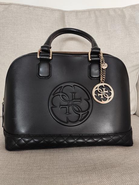 Kabelka guess, guess