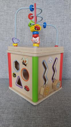 Drevená motorická hračka,