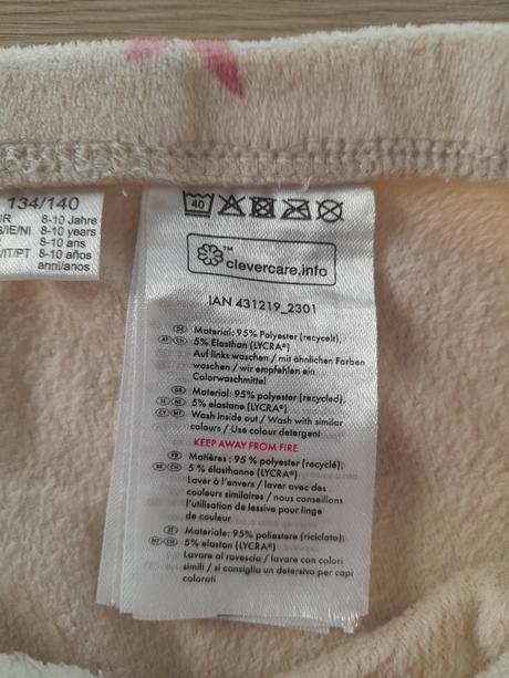 Velúrové pyžamko-134/140, 134