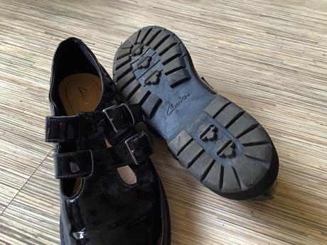 Kožené lakovane topanky, clarks,38