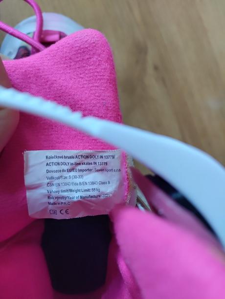 Nastaviteľné kolieskové korčule, 30