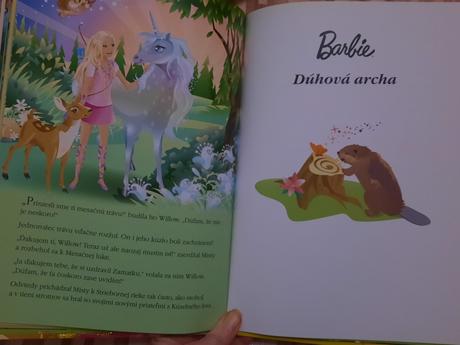 Barbie ružová a zelená kniha rozprávok, 