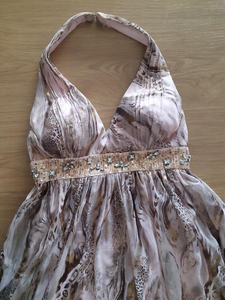 Spoločenské šaty, 38