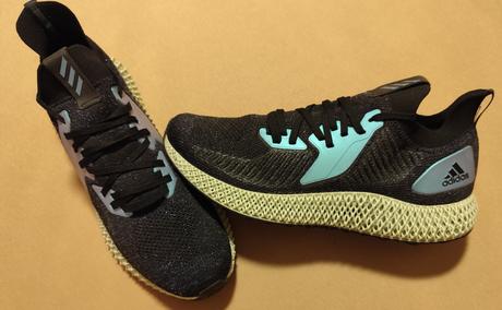 Extravagantné bežecké tenisky adidas, adidas,49