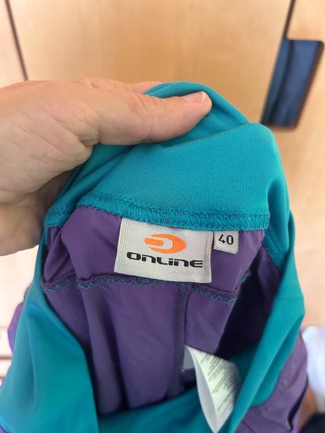 Športové nohavice, 40