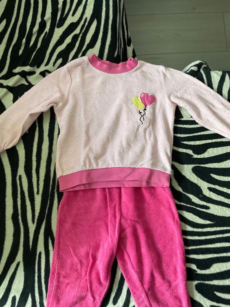 Predam pyzamko dievcenske, 92