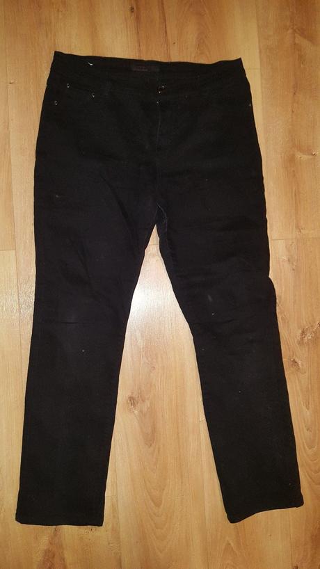 Čierne elastické nohavice, 44