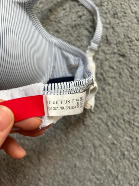 Podprsenka pruhovaná, esprit,70a