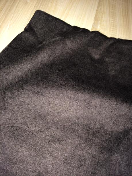 Sukňa efekt brúsenej kože, 36