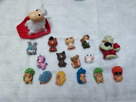 Rôzne figúrky, hračky, 