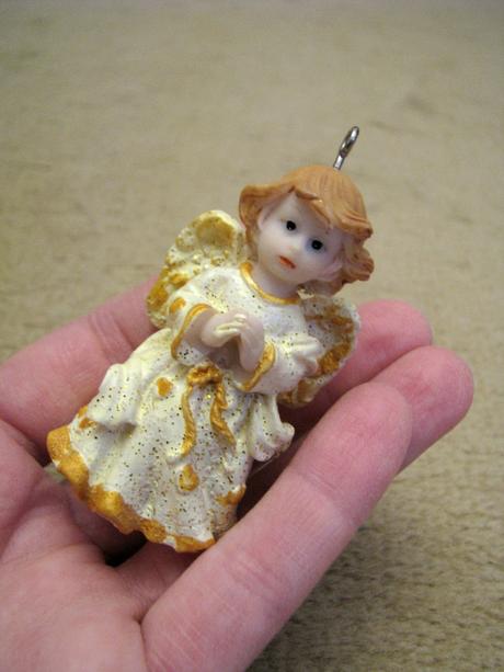 Mini závesná soška anjel,