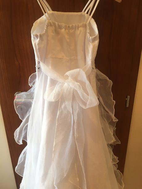 Šaty na prvé sväté prijímanie, 158