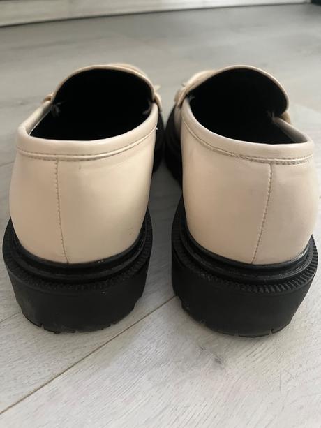 Štýlové mokasiny, 38