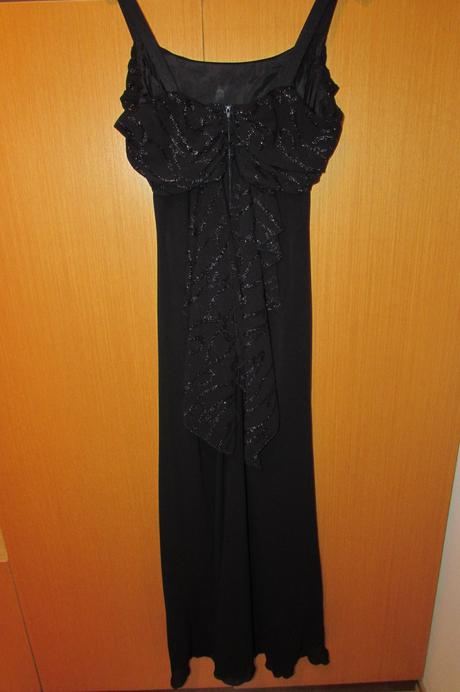 Spoločenské šaty, 36