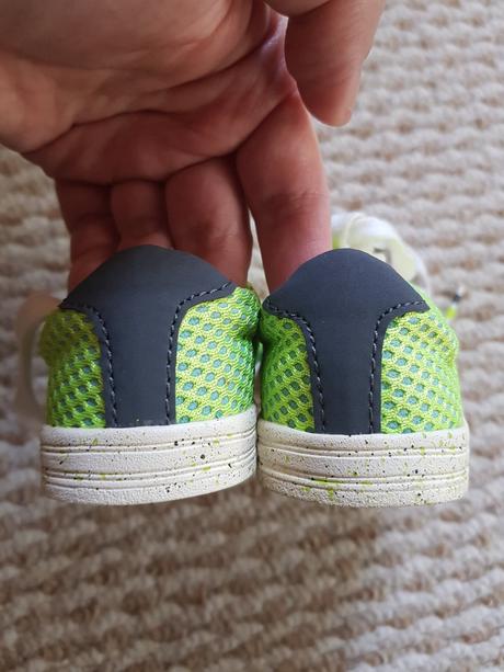 Zara tenisky, sandálky, 24