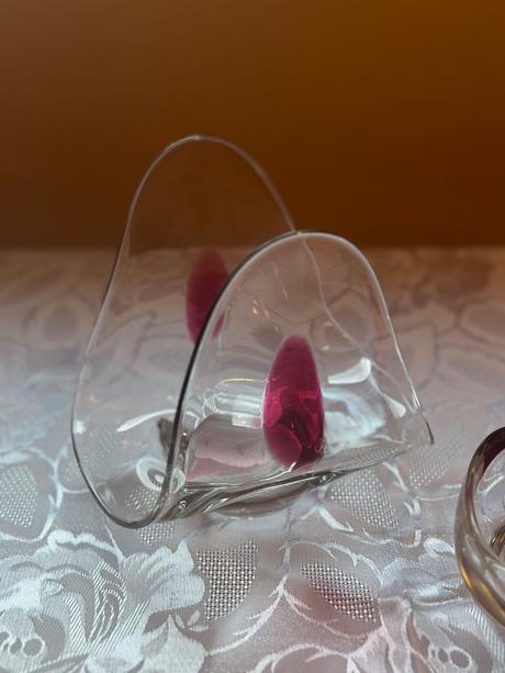 Sada z hutného skla,