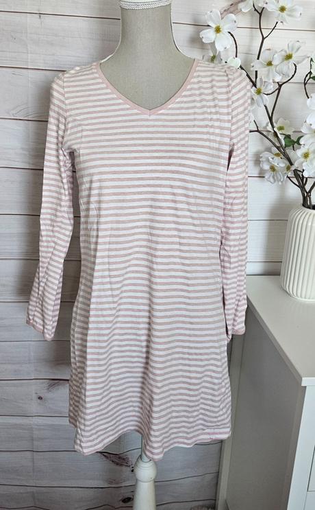 Pekné pásikavé tričko, 38