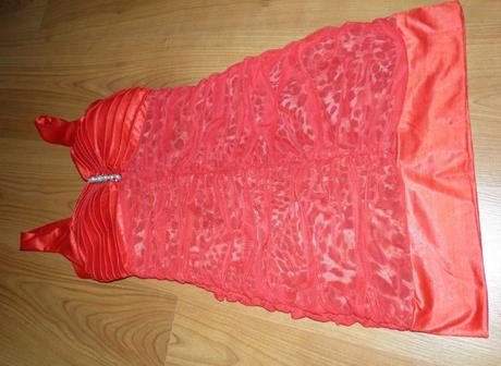 Šaty v štýle wow (veľmi sexy), xs