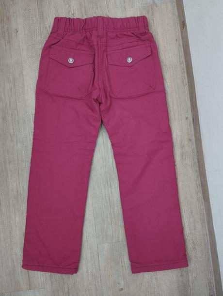 Nepremokavé nohavice, 116