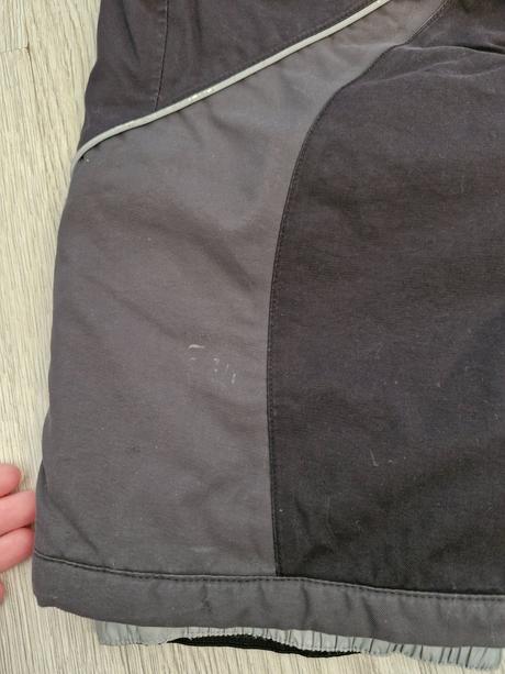 Nohavice do snehu, 146