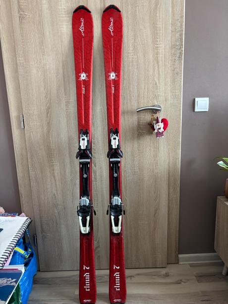 Zjazdové lyže atomic 163 cm, atomic,160-169 cm